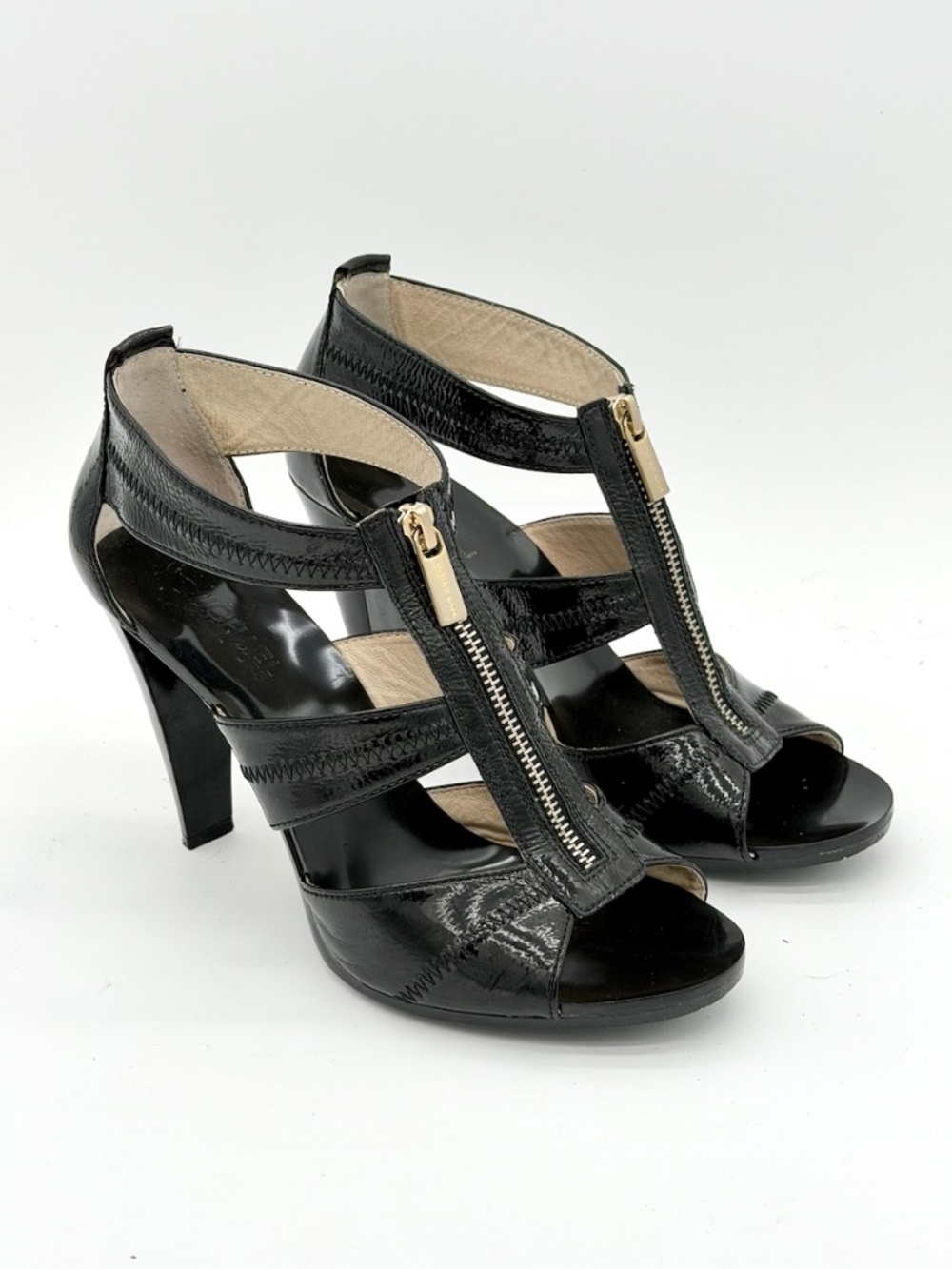 Michael Kors Berkley Womens Size 9M Black Patent Leather T-Strap Heeled Sandals